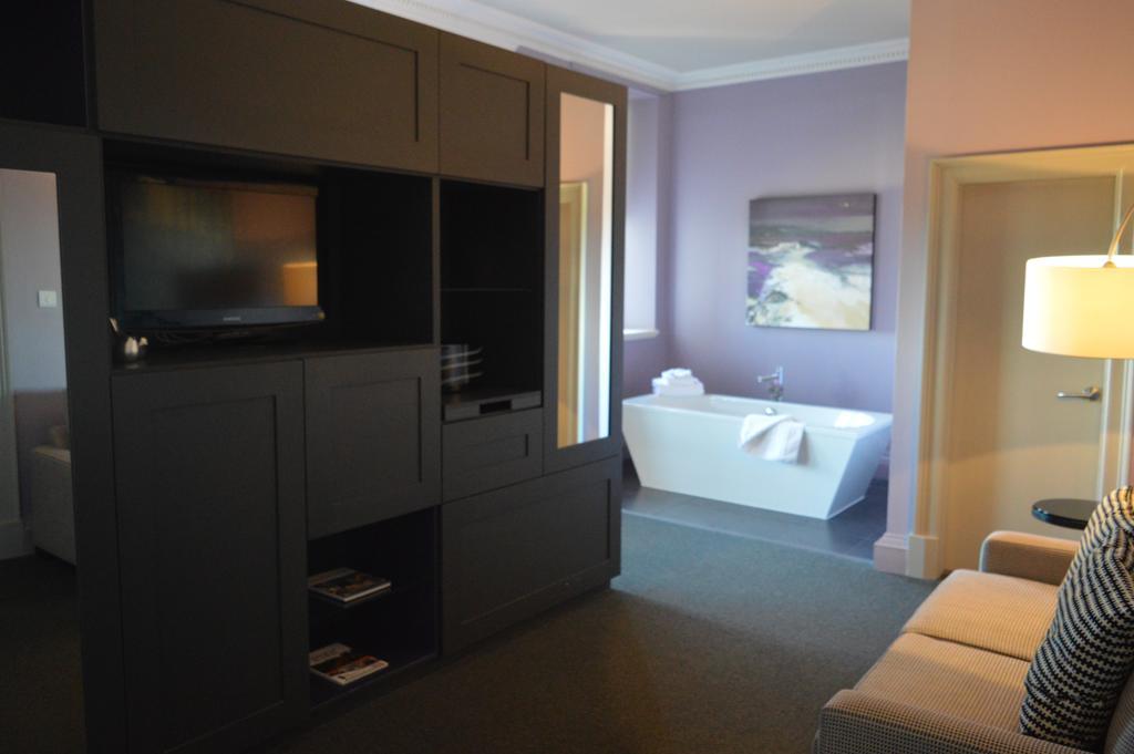 B+B Edinburgh Hotel 4*
