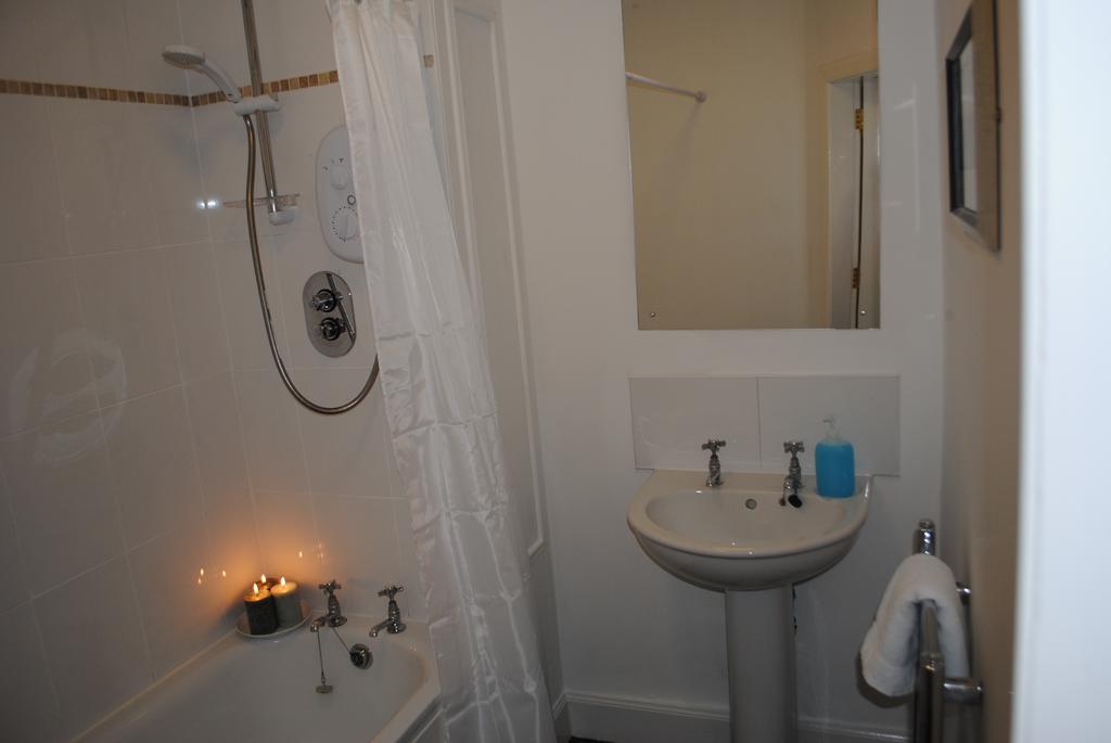 Capital -50 Broughton Road Apartment Edinburgh