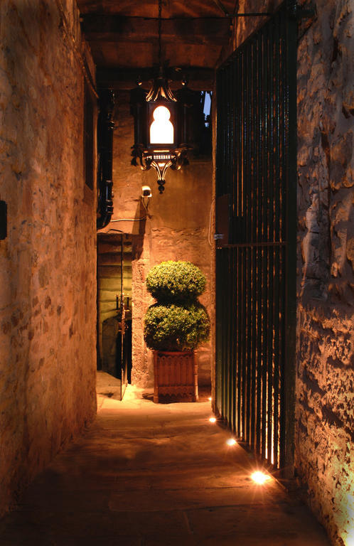 Hotel The Witchery By The Castle Edinburgh