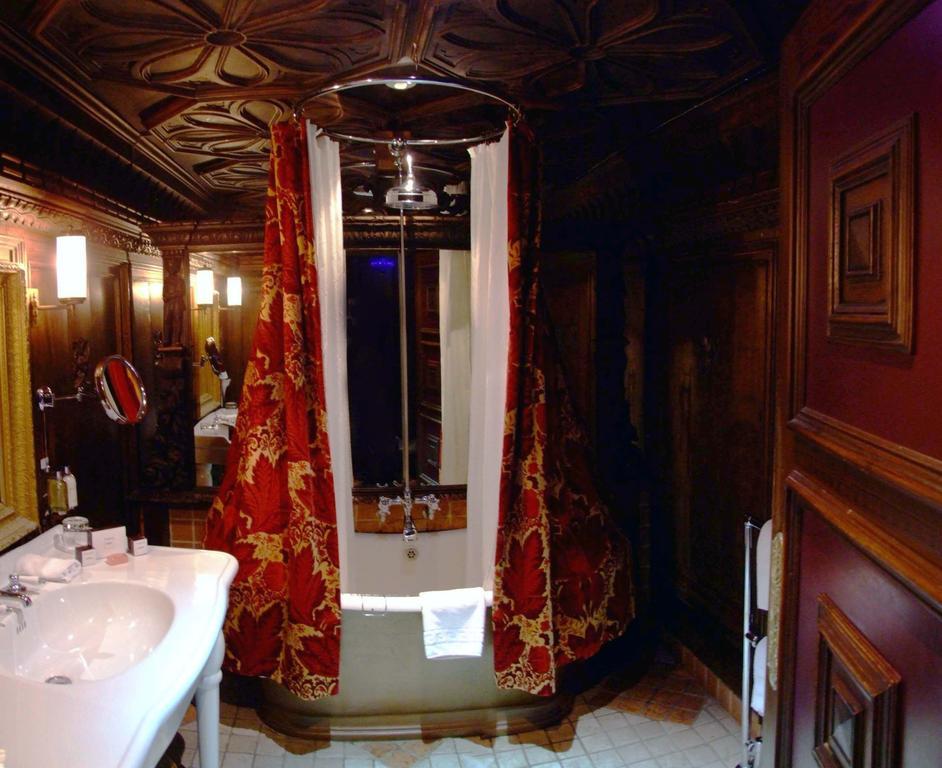 Hotel The Witchery By The Castle Edinburgh