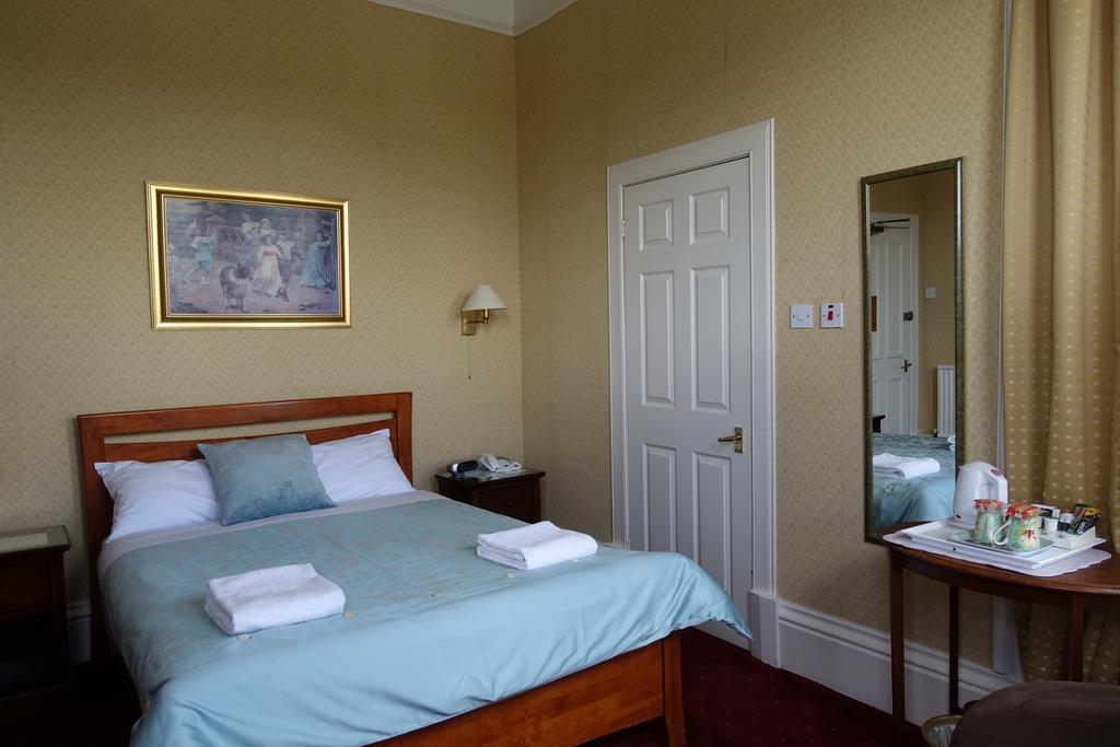 Guest house Ashgrove House