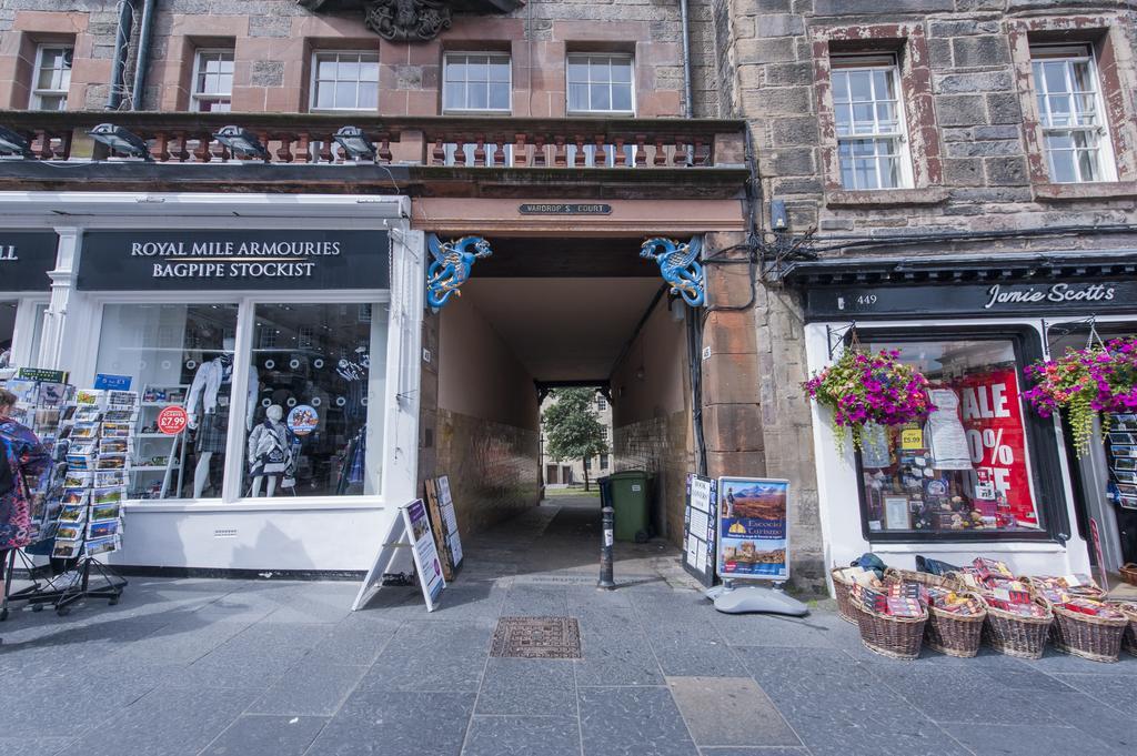 Apartment Writers View, Royal Mile EDI
