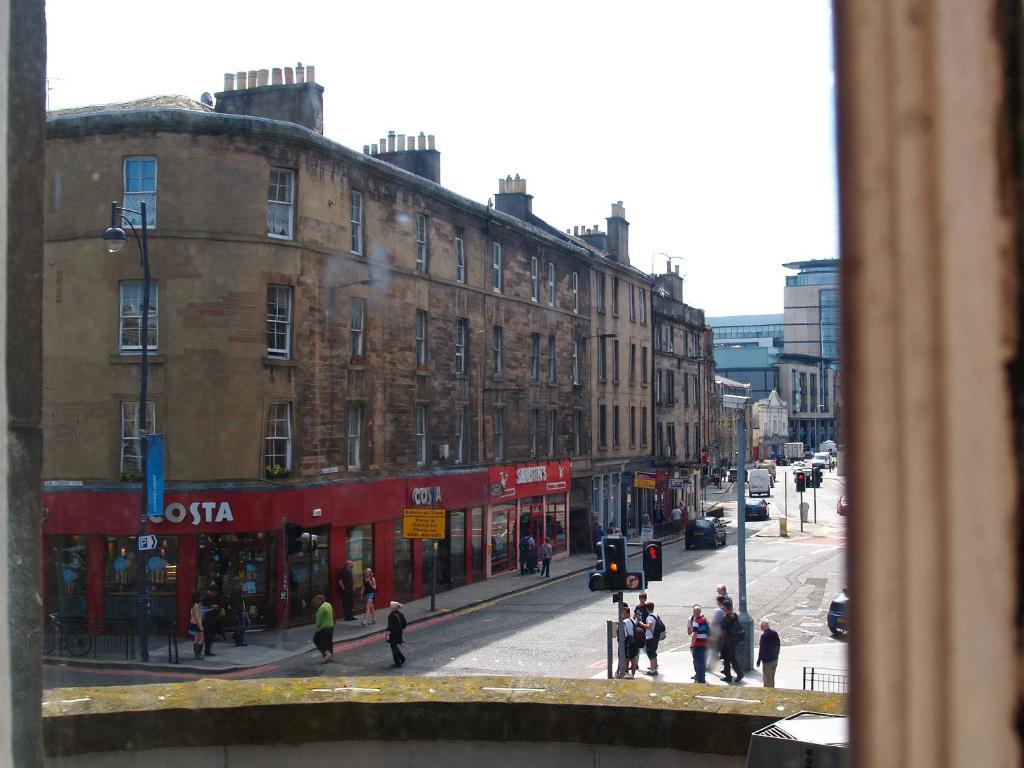 Lothian * Edinburgh