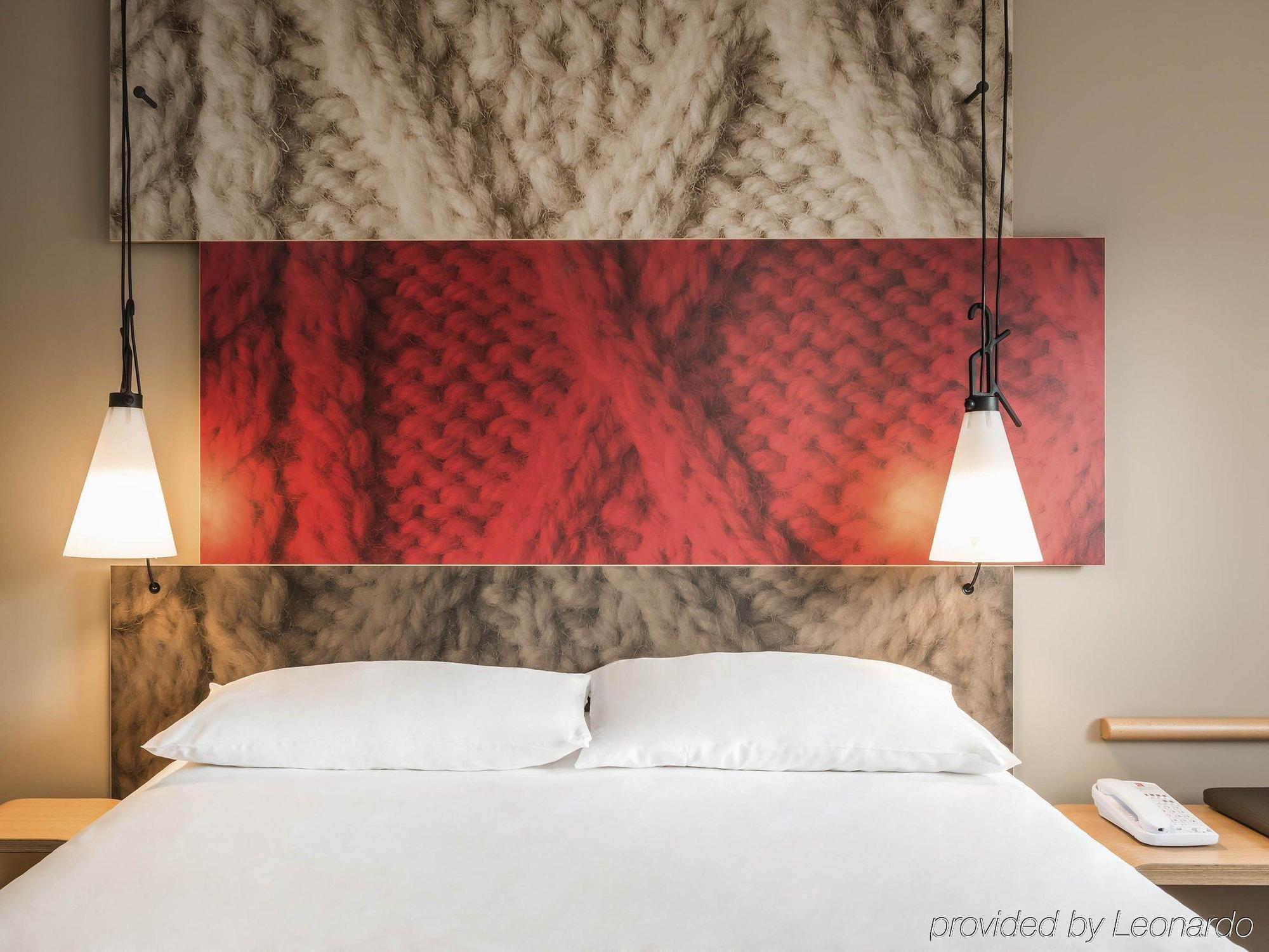 Ibis Centre Royal Mile – Hunter Square 3*