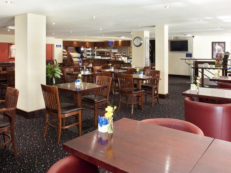 Hotel Express Centre By Ihg