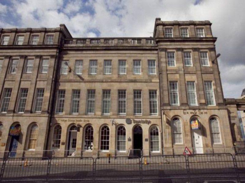 Hotel Travelodge Waterloo Place 2*