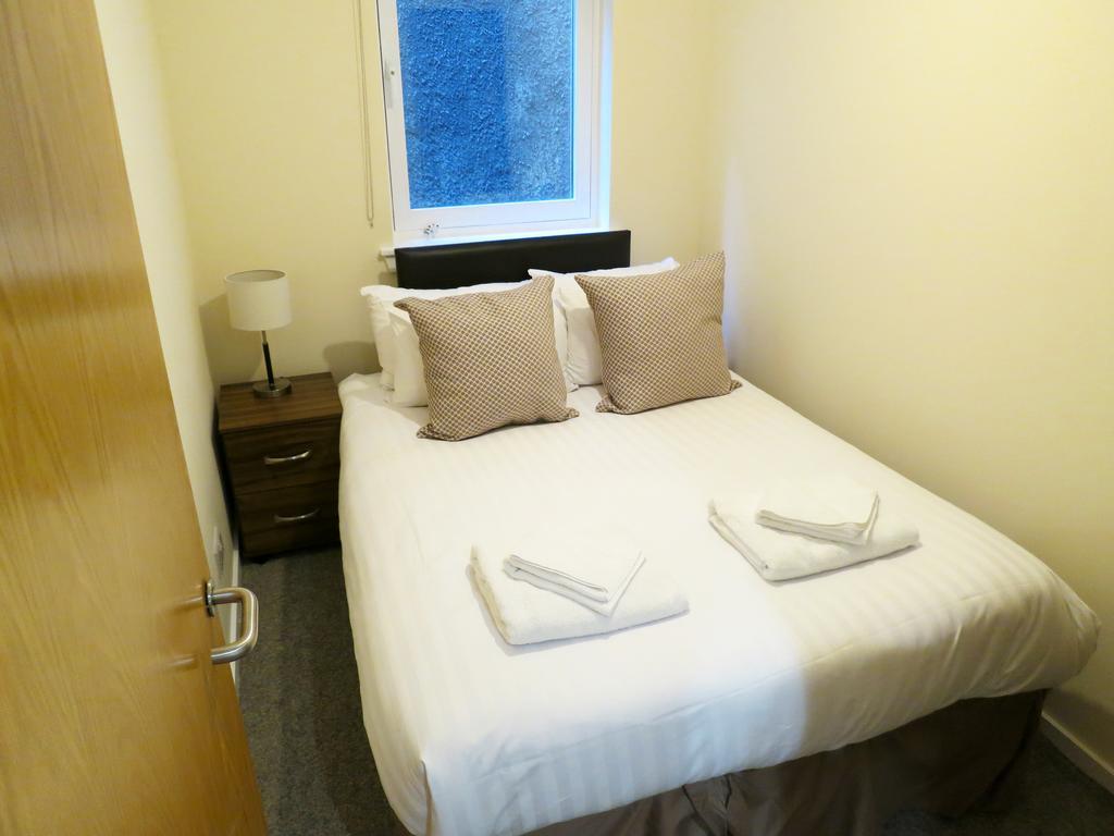 - Royal Mile Apartment