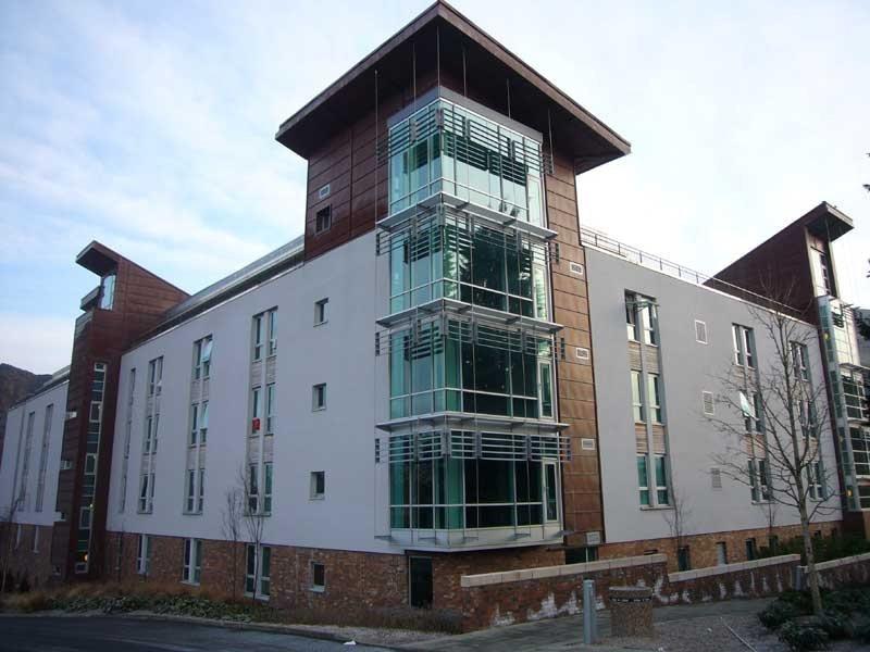 Hotel First Holland House 2*