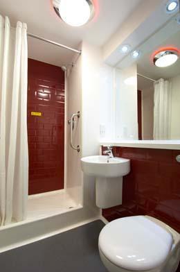 Travelodge Waterloo Place Hotel 2*