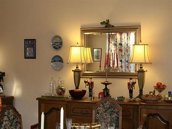 Alba House 3* Edinburgh