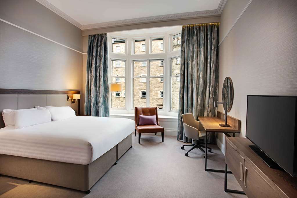 Hilton Carlton Hotel