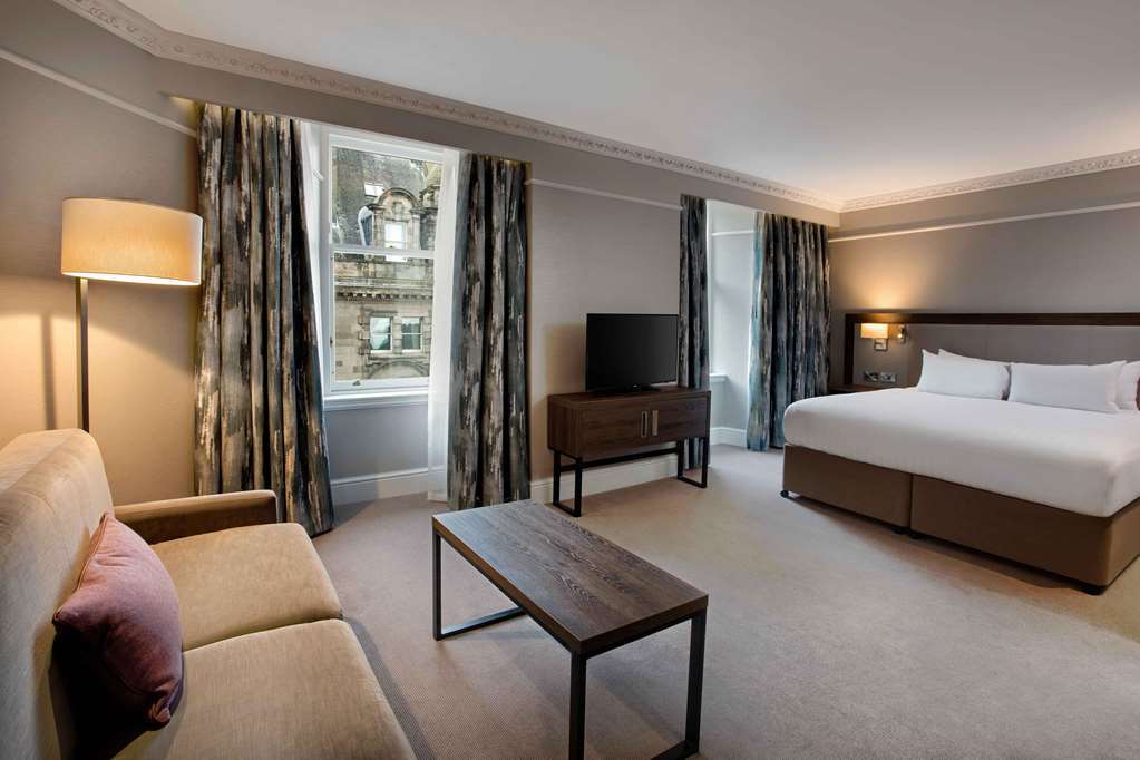 Hilton Carlton 4* Edinburgh
