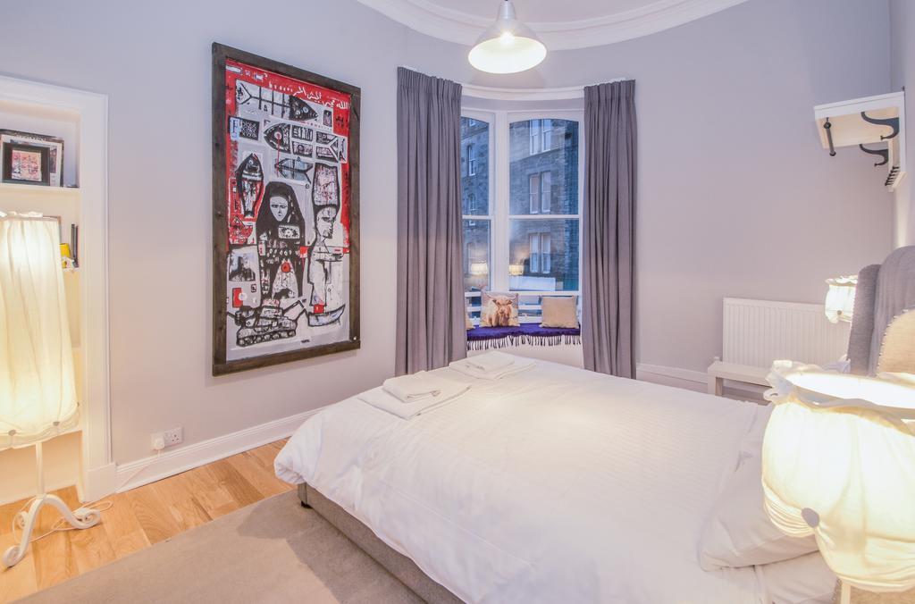 Art Apartment *