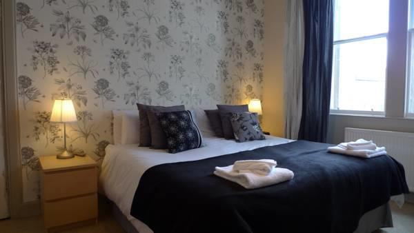 Capital -50 Broughton Road * Edinburgh
