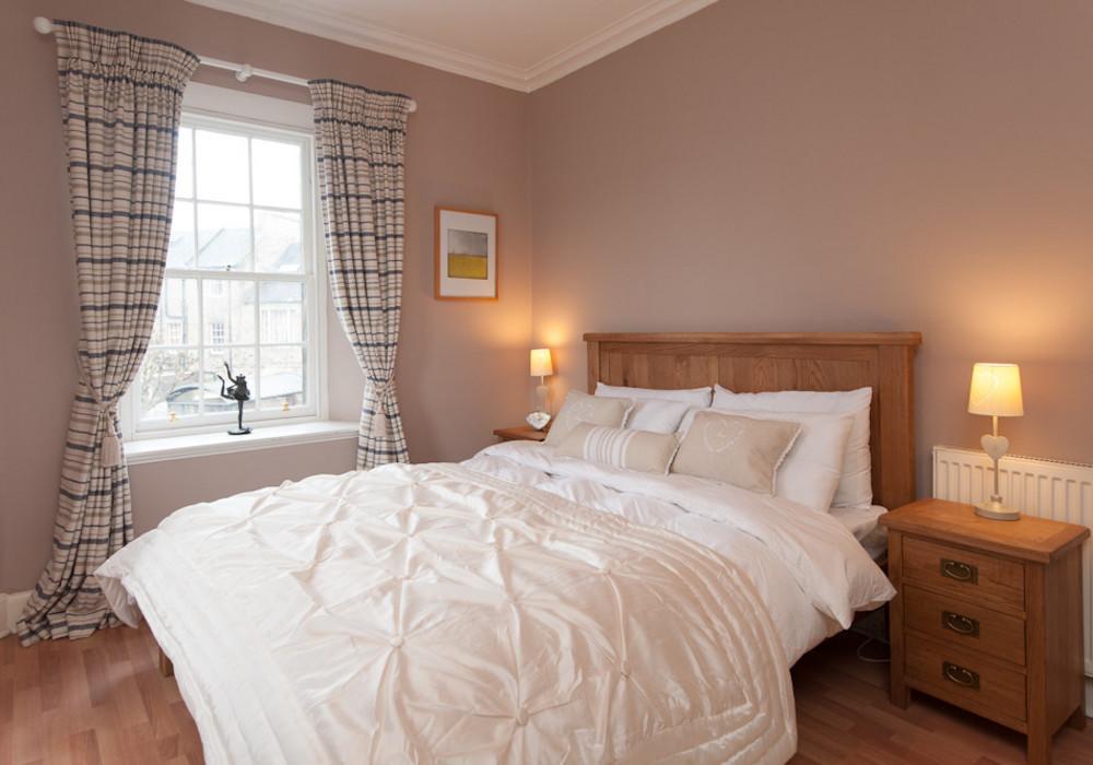 The Raeburn Place Apartment *