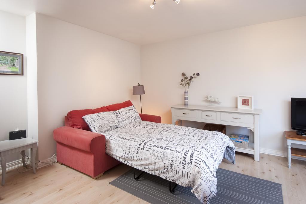The Holyrood Snug Apartment Edinburgh