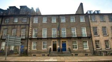 Travelodge Queen Street 3* EDI