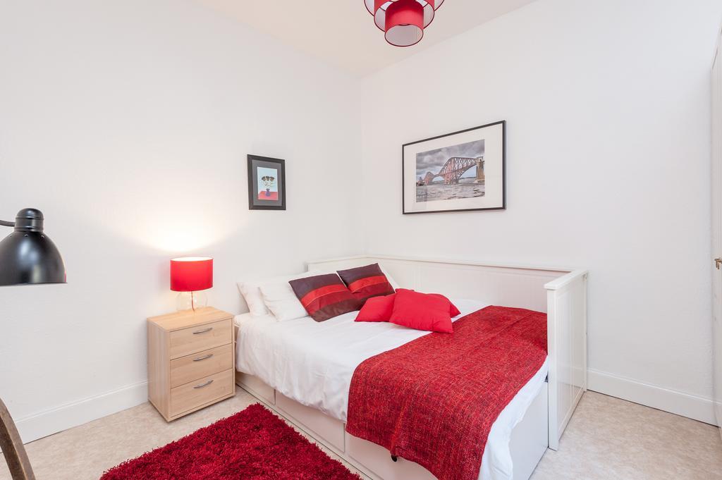 The Tron Square Apartment Edinburgh