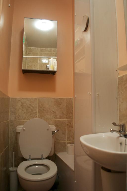 Guest house Centre Townhouse 2*