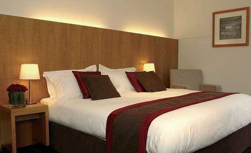 Apex Of 4* Edinburgh