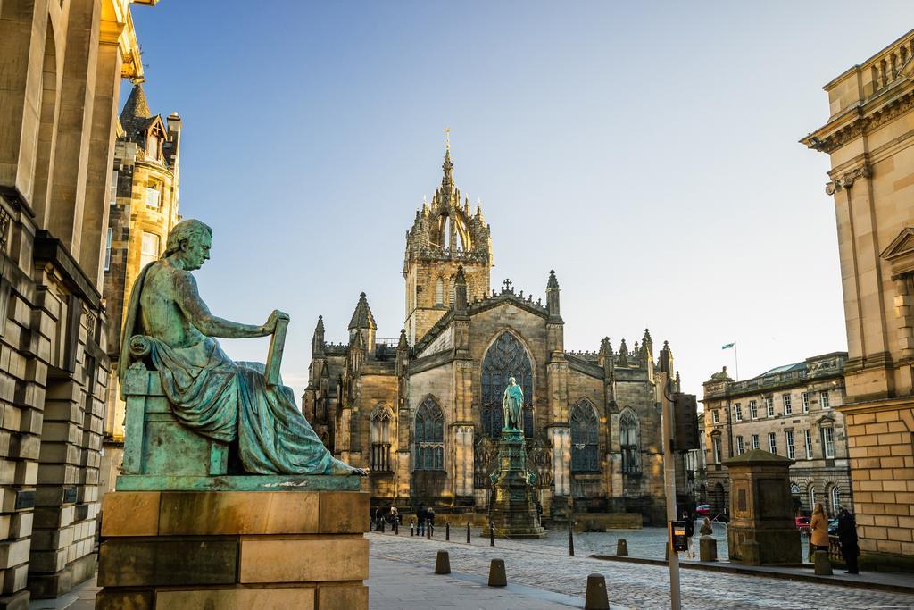 Adagio Royal Mile 4* Edinburgh