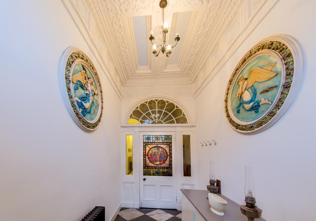 Merchants Retreat Apartment