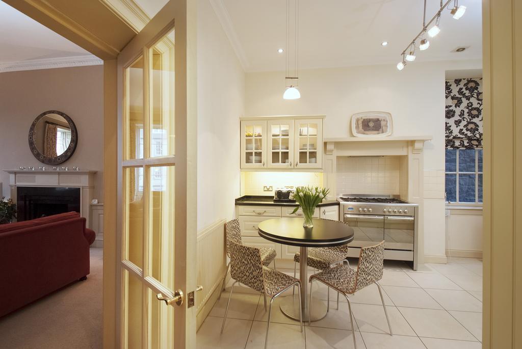 Apartment The Robert Louis Stevenson