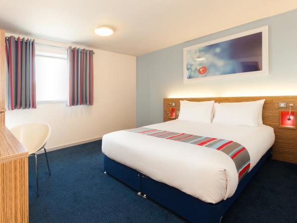 Travelodge Waterloo Place 2* Edinburgh
