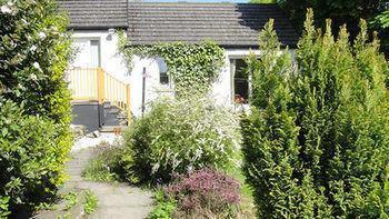 Alba House 3* Edinburgh