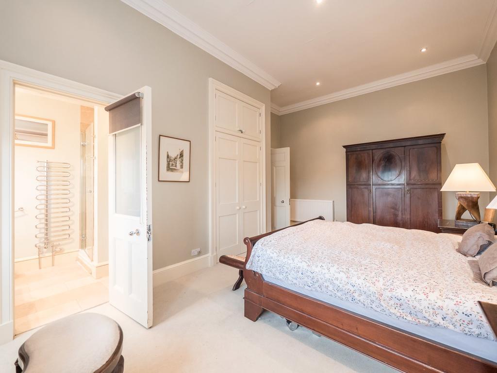 Apartment 5 2f Douglas Gardens