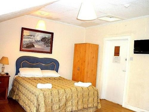 Merith House Hotel 3*
