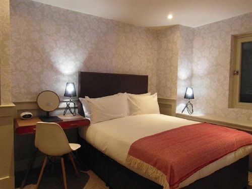 Hotel Brooks 3*