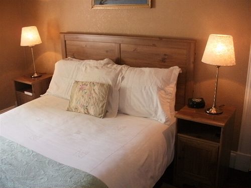 Aynetree Guest house