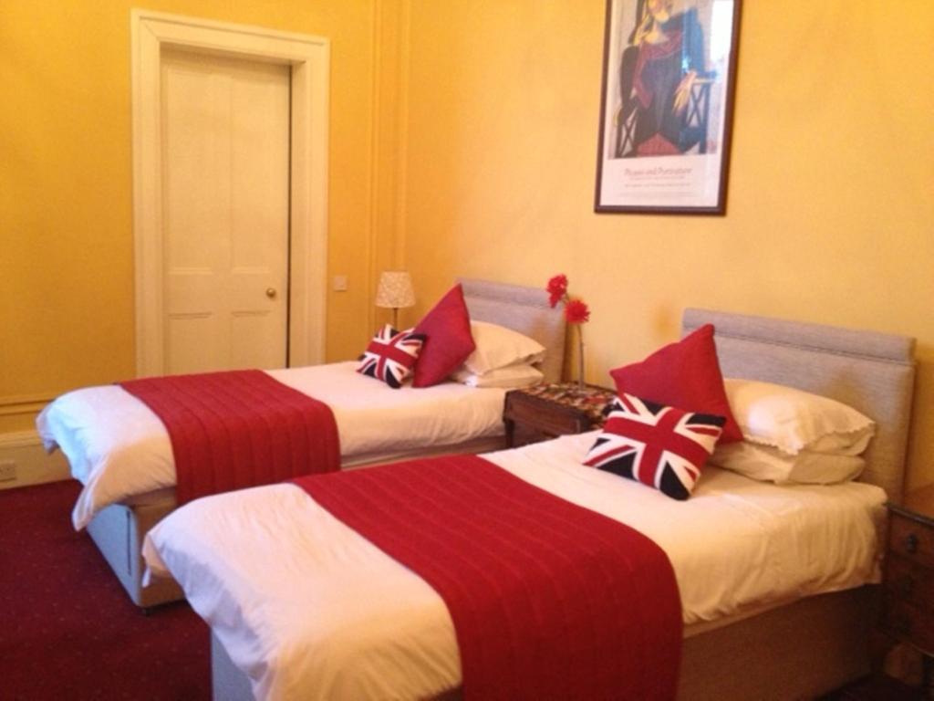 22 Chester Street 3*
