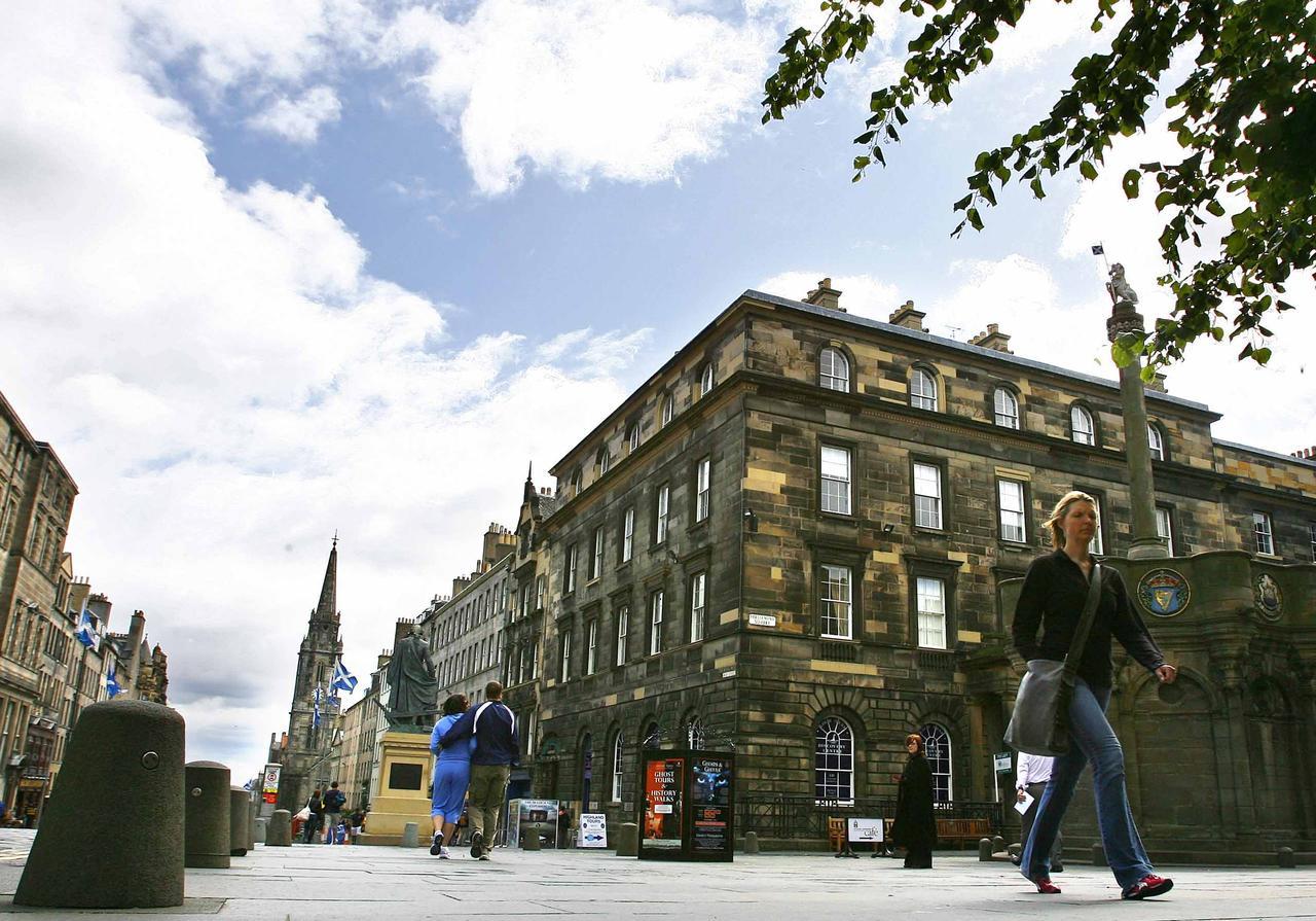 Apartment Parliament Sq EDI