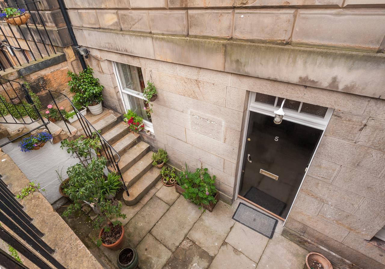 The Alva Street * Edinburgh