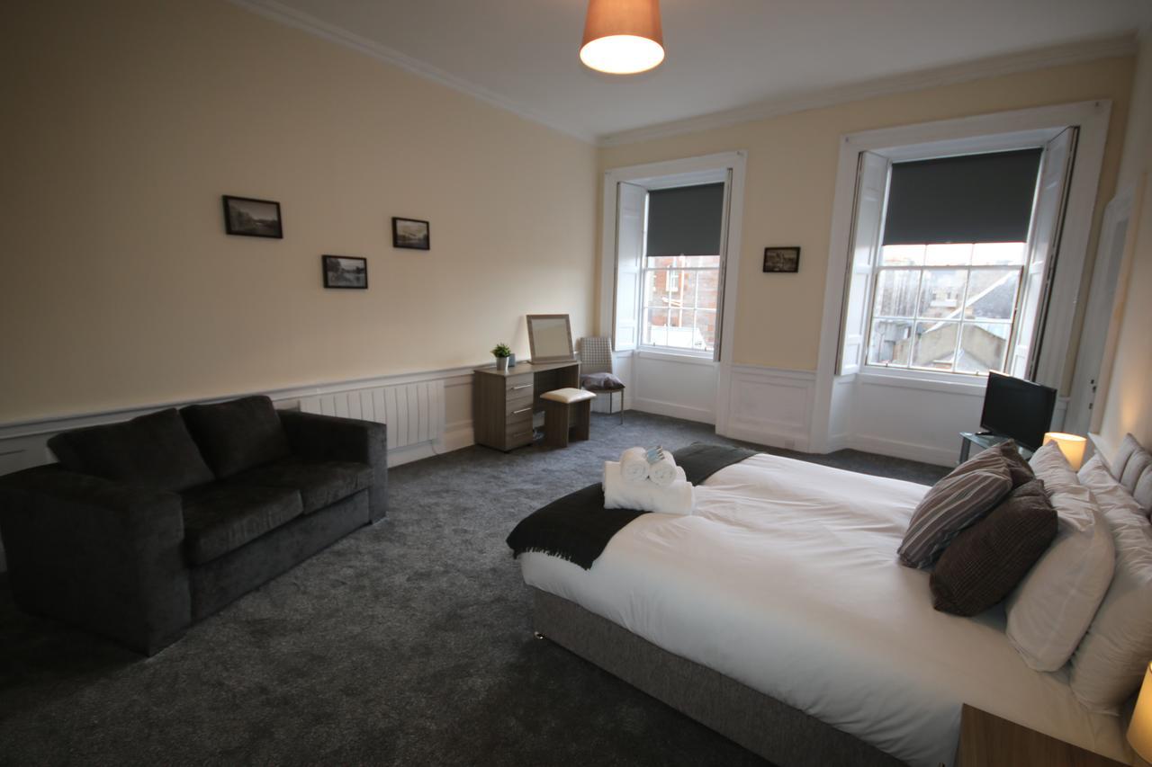 Hanover Street - Luxury City