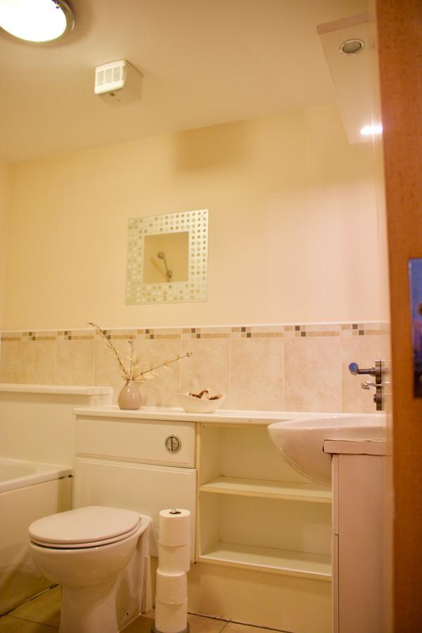 2 Bedroom Leith Sleeps 4