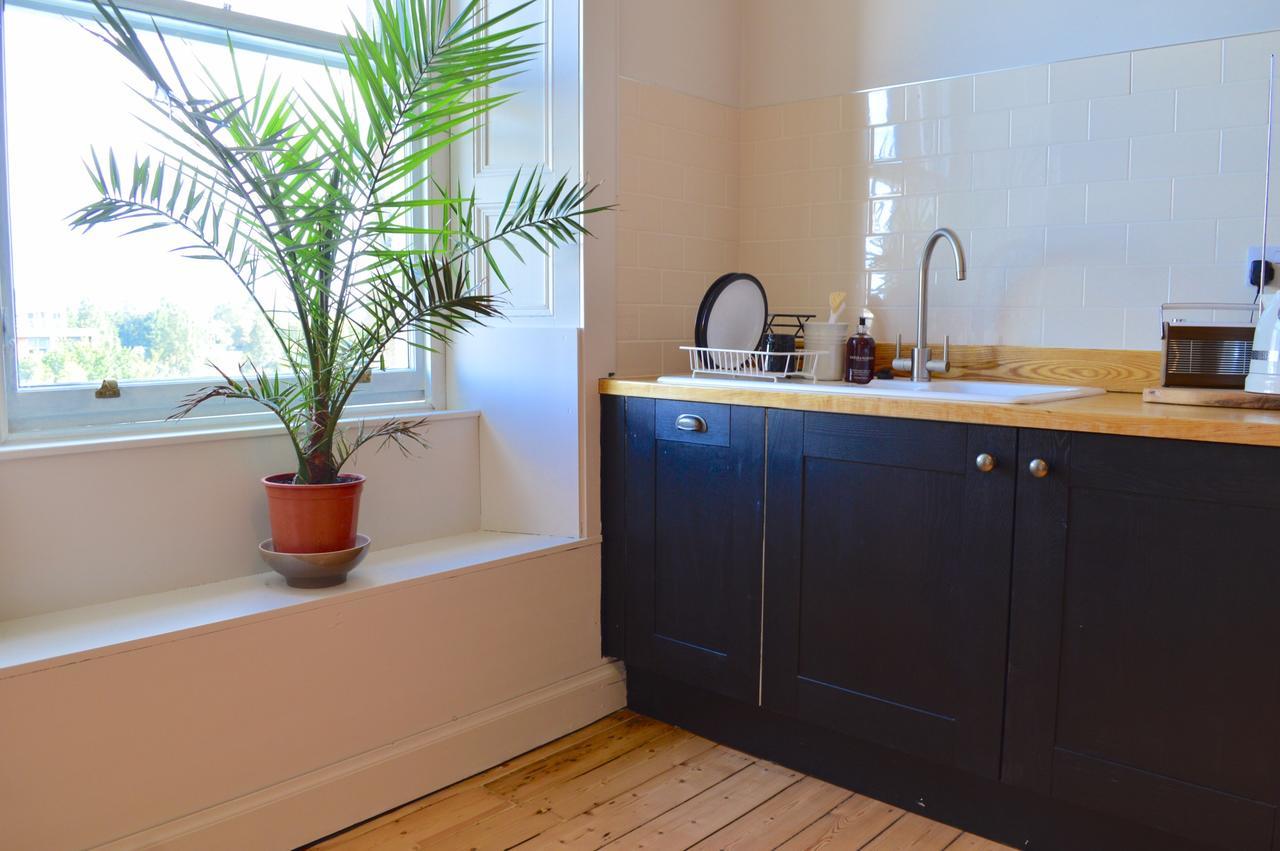 Sanctuary In The Scottish Capital, Sleeps 3 Guests Apartment *
