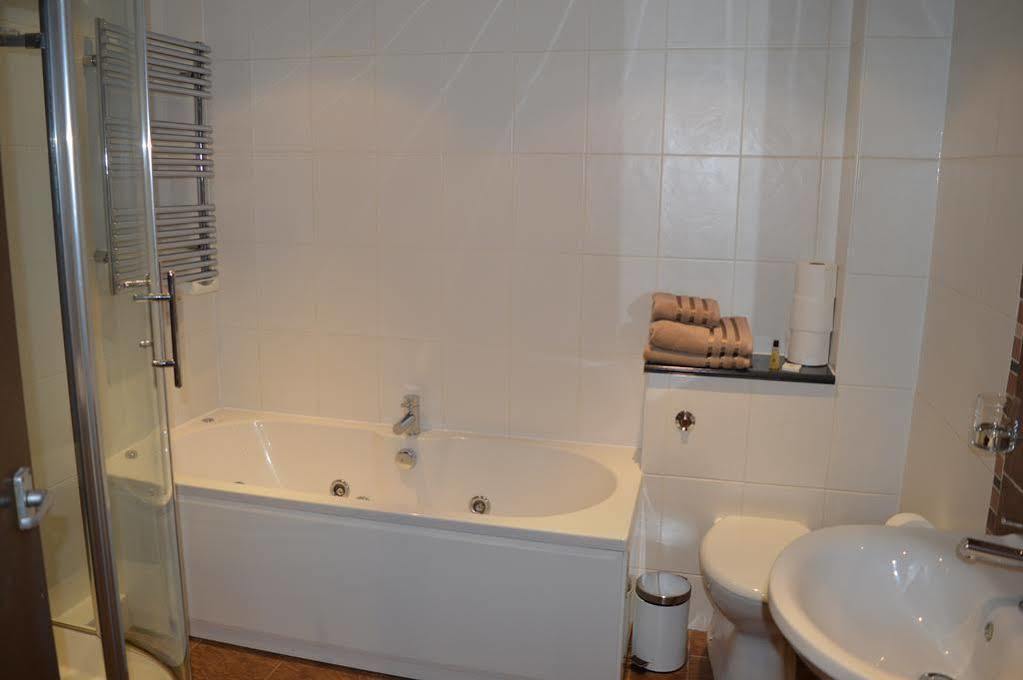 West End Apartment *