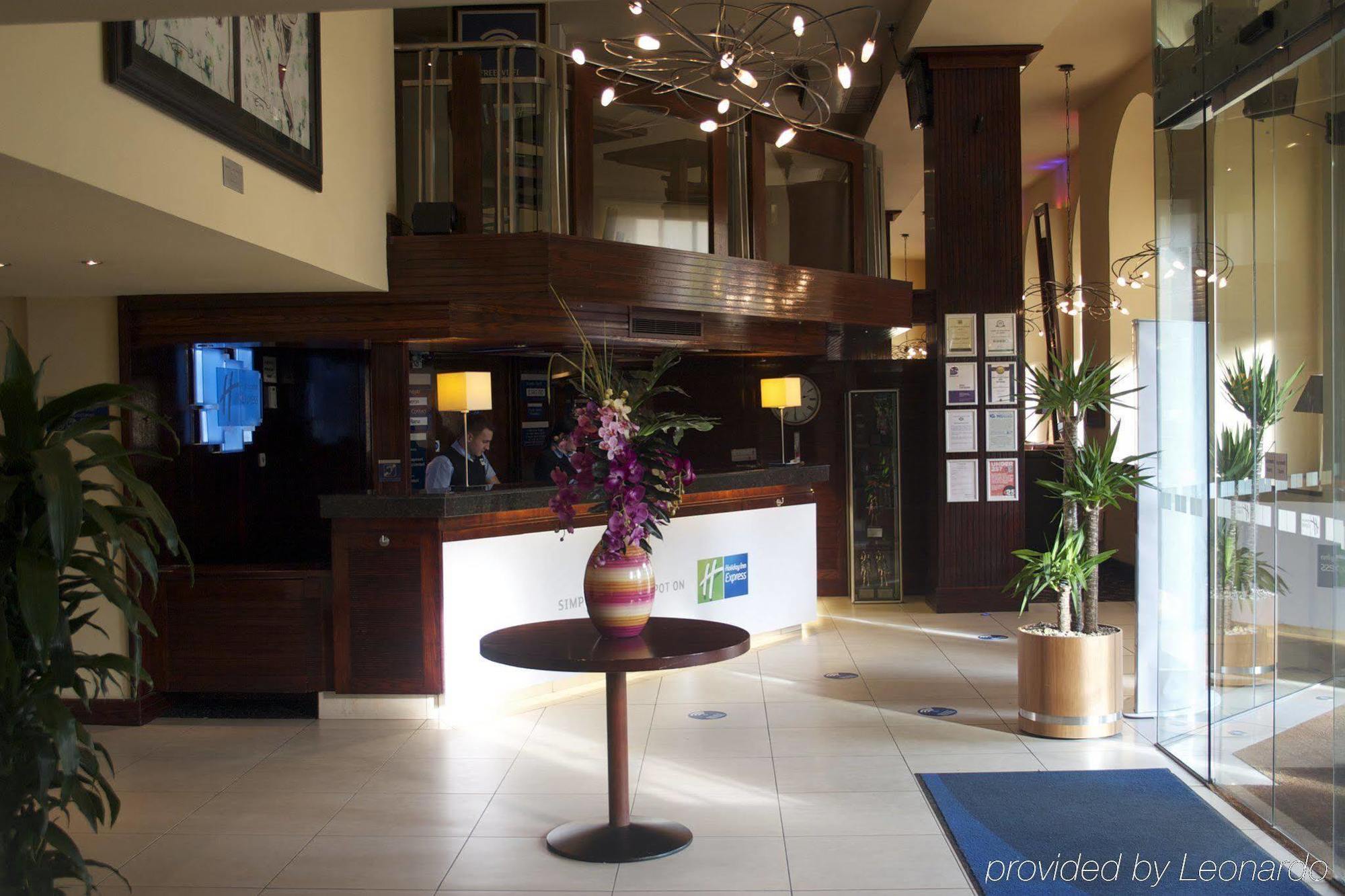 Express Centre By Ihg Edinburgh