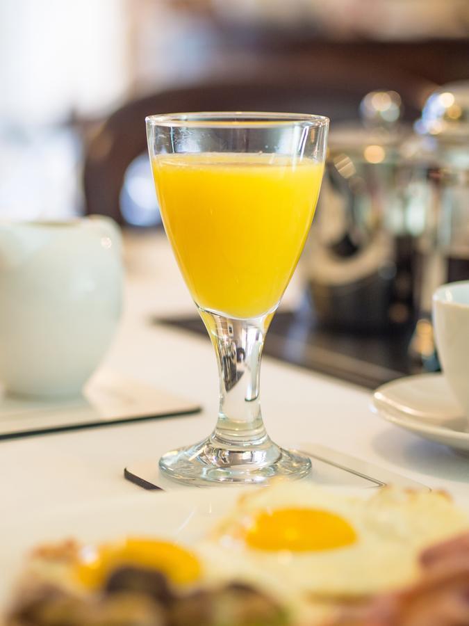 Bed & Breakfast Six Brunton Place 5*