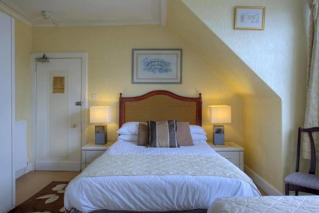 Castle Park 4*