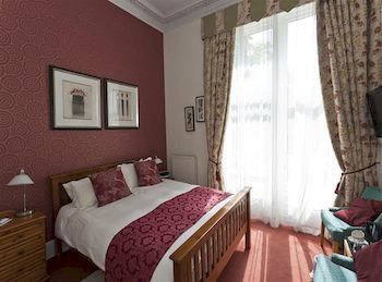Alba House Guest house