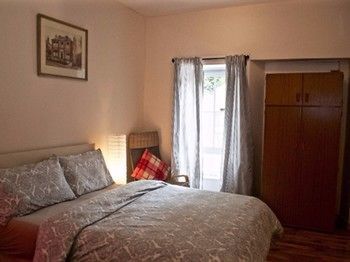 Centre Townhouse 2*