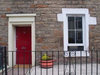 Centre Townhouse 2* Edinburgh
