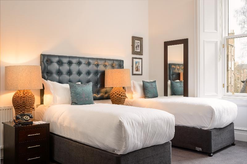 Black Ivy Hotel