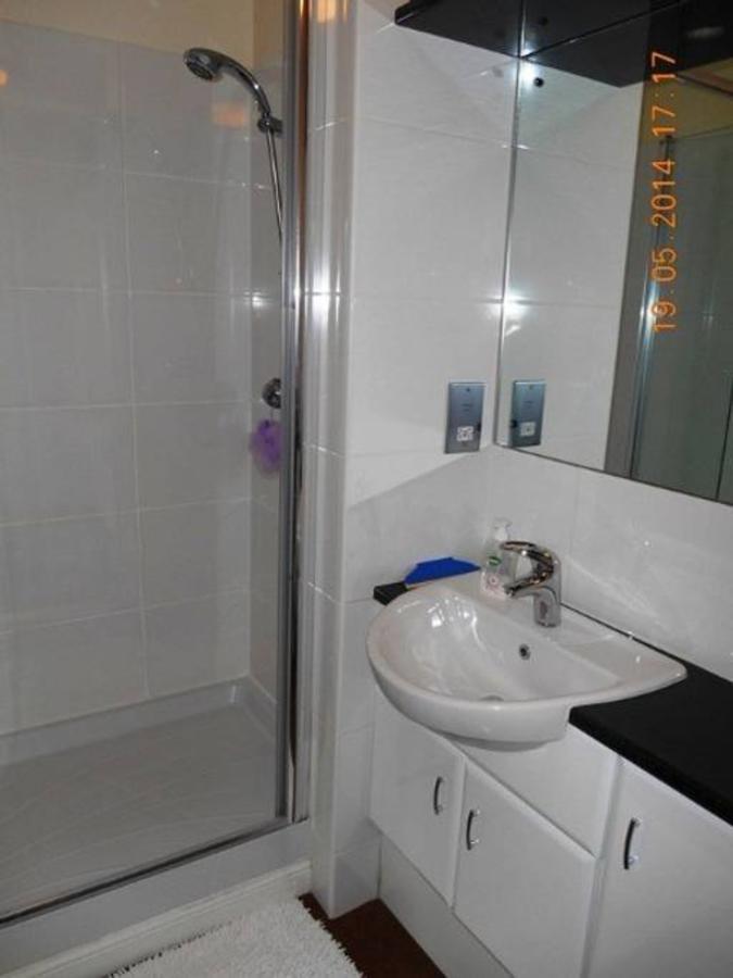 Apartment Centre 2 Bedroom Sleeps 4