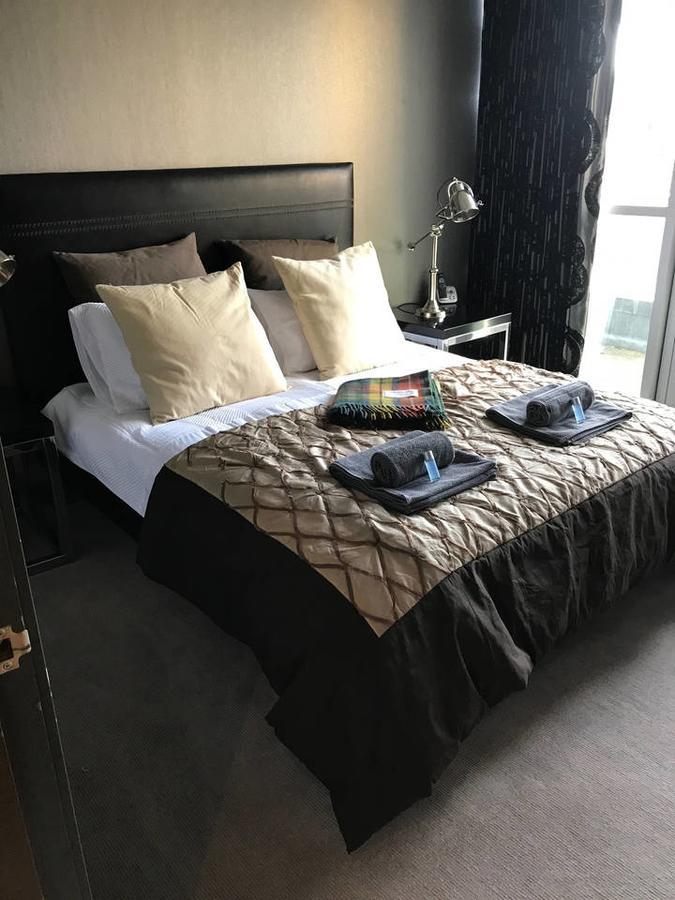 Skyview Penthouse - New Town Apartment Edinburgh