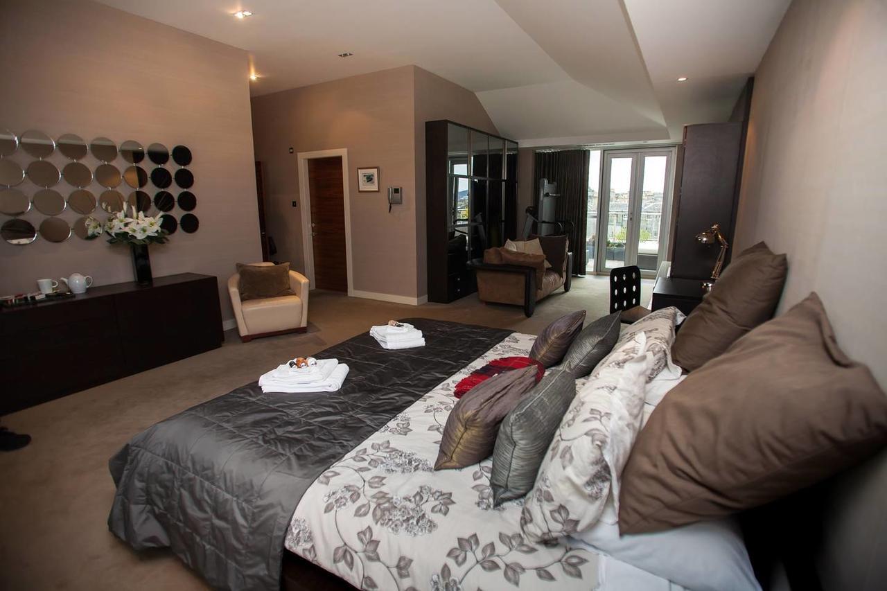 Skyview Penthouse - New Town Apartment